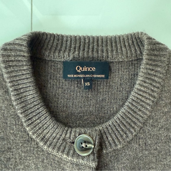 Quince Structured Cardigan - Picture 2 of 13